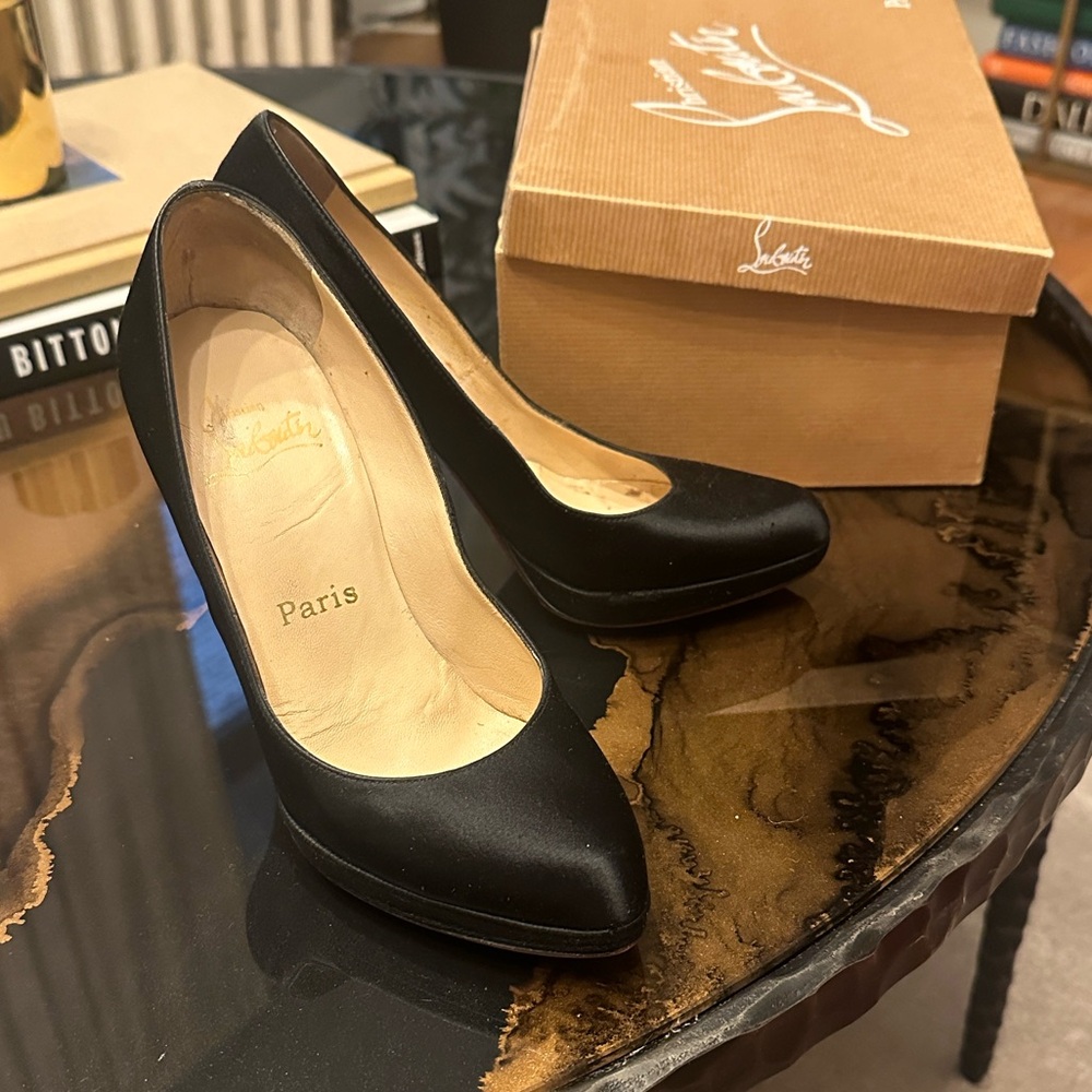 Christian Louboutin Elegant Black Pumps